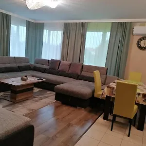 Mesi Lux Apartament
